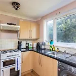 Spacious 2Bd House Wprivate Garden - Kennington!