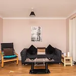 Spacious 2Bd House Wprivate Garden - Kennington!