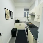 Jubilee Rooms 15 Minutes Central London