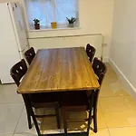 Double Bed Room Large King Size Room In Beautiful Flat R 02