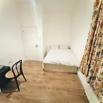 Double Bed Room Large King Size Room In Beautiful Flat R 02