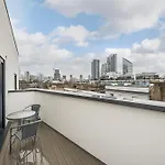 Urban Oasis With Views In Old St