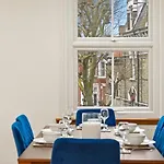 Stylish Apartment In Fulham Zone 2 With Private Roof Terrace