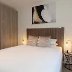 Deluxe North Central London Apartment