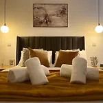 Luxury Ensuite Room In London