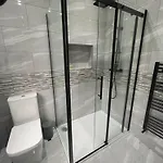 Luxury Ensuite Room In London