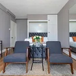 Modern Apartment Next To Hyde Park