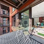 Central London Stay-Fabulous Ultra-Central London Luxury Designer Two Bedroom-Pool-Gym-Full Ac