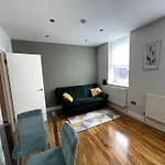 Stunning Luxury One Bedroom Serviced Apartment - Central London