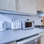 Pass The Keys Charming 2 Bedroom House Good Transport And Parking