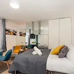 Chic Studio Apartment, Bus 18 To Euston In 30 Min.