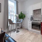 Stunning 1 Bed Flat In The Heart Of Little Venice