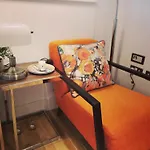Homestay Room With Stunning Thames River View