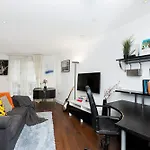 Bright & Cozy 1 Bdr Apt Wcharming Private Terrace