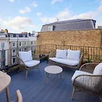 The Earl\'S Court Space - Modern 2Bdr Flat With Terrace + Parking