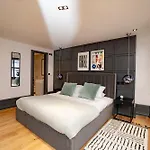 Kula London - Covent Garden Garrick St