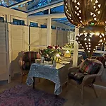 1 Dbl Bed Ground Floor Modern Oriental Flat Greenwich Park