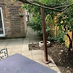 Charming 2 Bedroom Home 3 Mins From Arsenal Station