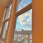 Apartamento Con Ambiente 100% Familiar En Zona Tranquila De Londres