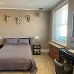 Mansion Queensberry