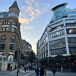 Deluxe Central Entire Flat At Farringdon Station London