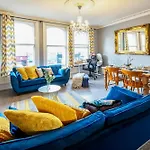 Stylish & Cosy 3Bdr In Fulham With Roof Terrace