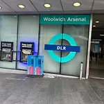 Spacious 2 Bedroom Apartment In Woolwich Arsenal