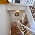 Urluxury 4 Bedroom 5-Baths Villa House In Marble Arch, Central London