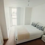 2 Bed Flat London