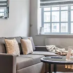 Amigos Nest - Farringdon - By Frankie Says