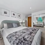 Central London 2 Bedroom Us Embassy London Eye And Riverside View Panoramic Balcony