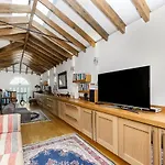 London One Bed Annex
