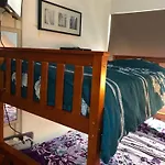 Peaceful Studio-Flat With Driveway In Golders Green