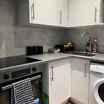 3 Bedroom Flat In King\'S Cross, St Pancras\'S. 2 Minutes To Euston.