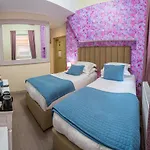 The Griffin Belle Hotel Vauxhall