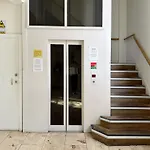 Modernist Studio In Fitzrovia