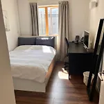 Stunning 3 Double Bedroom Apt In Greenwich Near O2