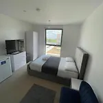 Riverside Rooms And Apartments