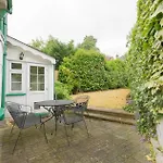 Unique Country Cottage Nr Nature Reserve Sleeps 4