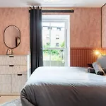 1Lsr - High-End Luxury 2 Bed Designer Apartment