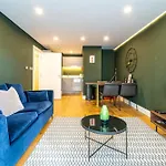 Trendy Kings Cross Flat