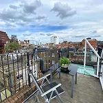Soho Penthouse By Concept Apartments