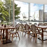 Radisson Blu Hotel, London Canary Wharf East