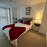 Luxury 2 Bedrooms - 2 Bathrooms - F5