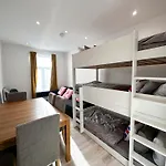 Flat B, Stay In Earlsfield