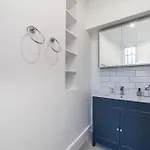 Modern & Trendy 1-Bed In Earl\'S Court!
