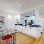 Beautiful 2Bed Apartment With Lift In Kensington