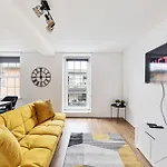 Sleek Shoreditch Hideout - 2 Bed Gem With Balcony In Central London