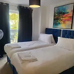 Garland Central City Apartment London 2