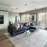Exg Luxury-Stylish-Unique-Central-Powerstation-Londoneye